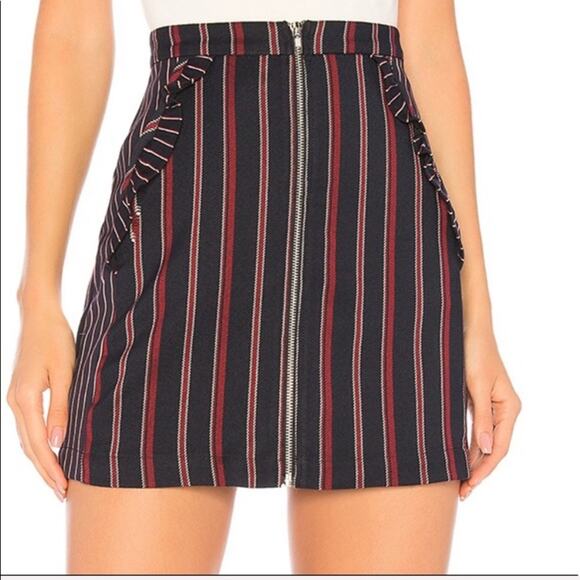 BCBGeneration Ruffle Pocket Skirt - Picture 3 of 8